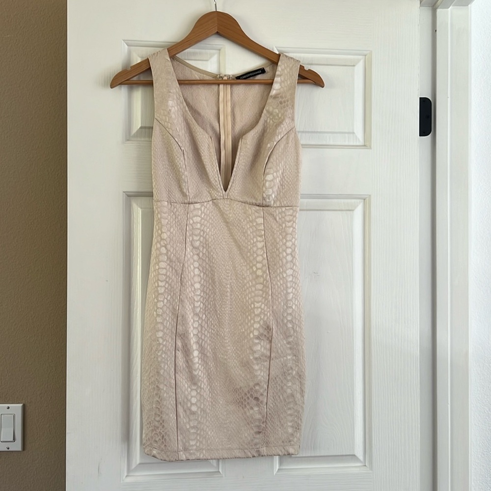 FOREIGN EXCHANGE BODYCON